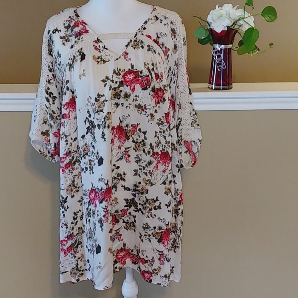 Take Two Dress Boho Crochet Detail Floral VNeck Babydoll Medium